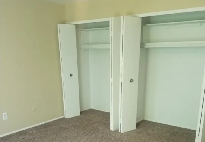 Detroit apartments for rent - image - Cambridge Square Apartments - Bedroom Closets.jpeg