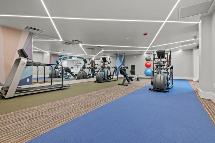 Detroit apartments for rent - image - Solaire Apartments - Gym1.jpg