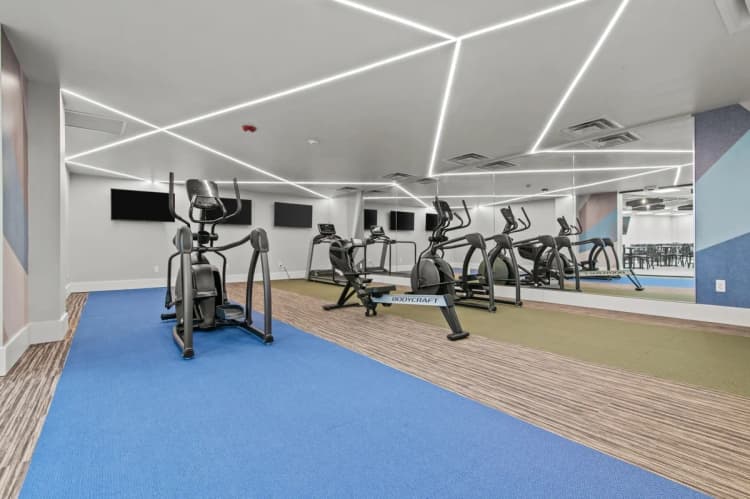 Detroit apartments for rent - image - Solaire Apartments - Gym.jpg