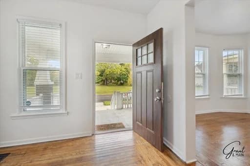 Detroit apartments for rent - Property image - 242 Harmon St - 3