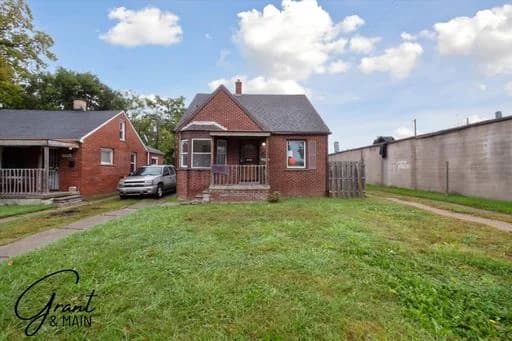 Detroit apartments for rent - Property image - 13926 Rockdale - 1
