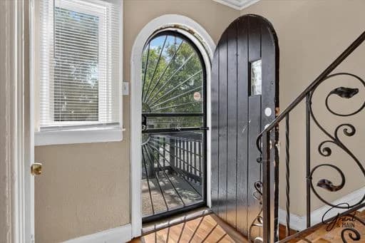 Detroit apartments for rent - Property image - 17127 Roselawn St. - 2