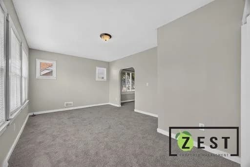 Detroit apartments for rent - Property image - 3329 Waverly - 3