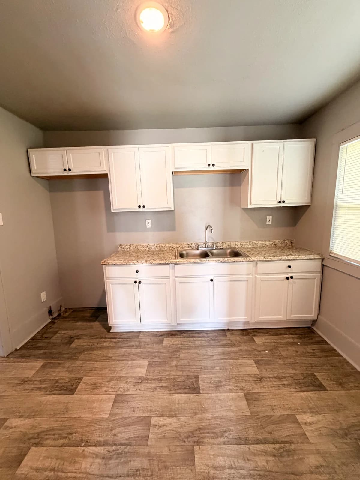 Detroit apartments for rent - Property image - 13225 Santa Rosa Drive - 2