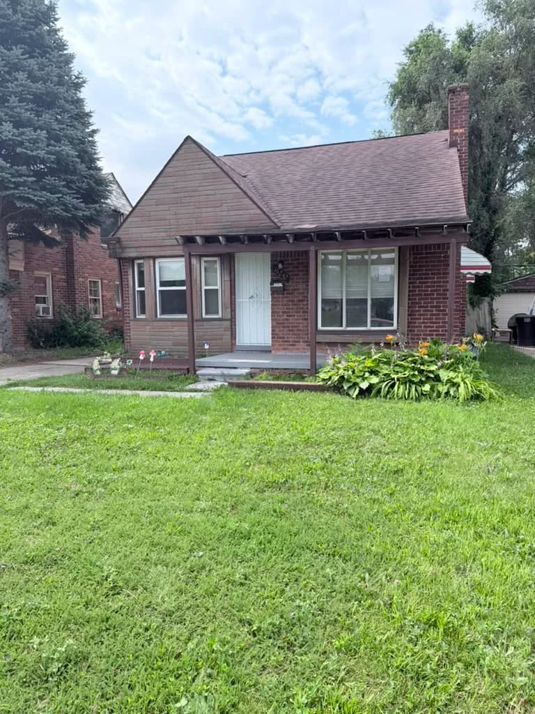 Detroit apartments for rent - Property image - 16242 Bringard Drive - 2
