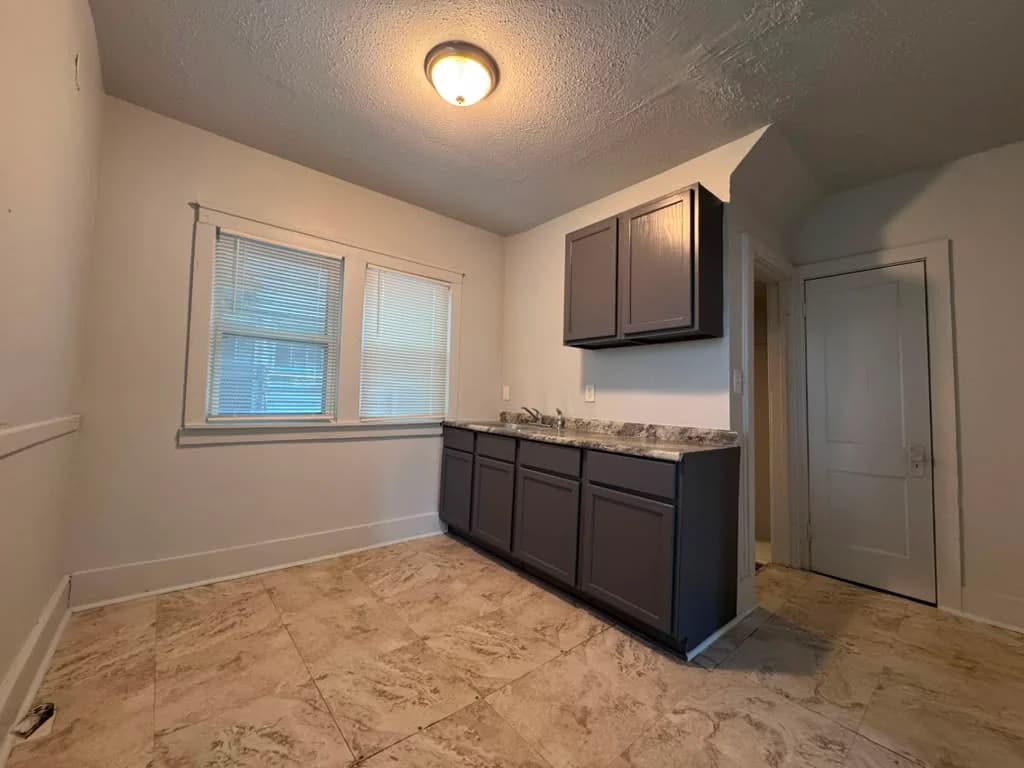 Detroit apartments for rent - Property image - 2474 Fullerton Avenue - 2