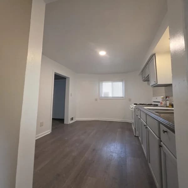 Detroit apartments for rent - Property image - 4845 University Place - 2