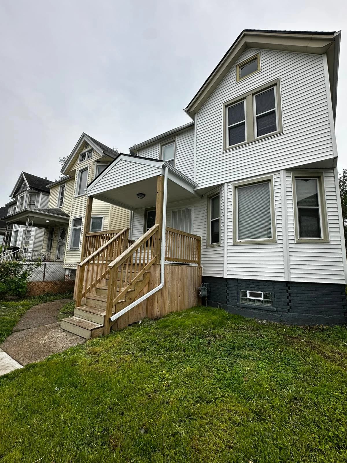 Detroit apartments for rent - Property image - 5409 Fischer Street - 2