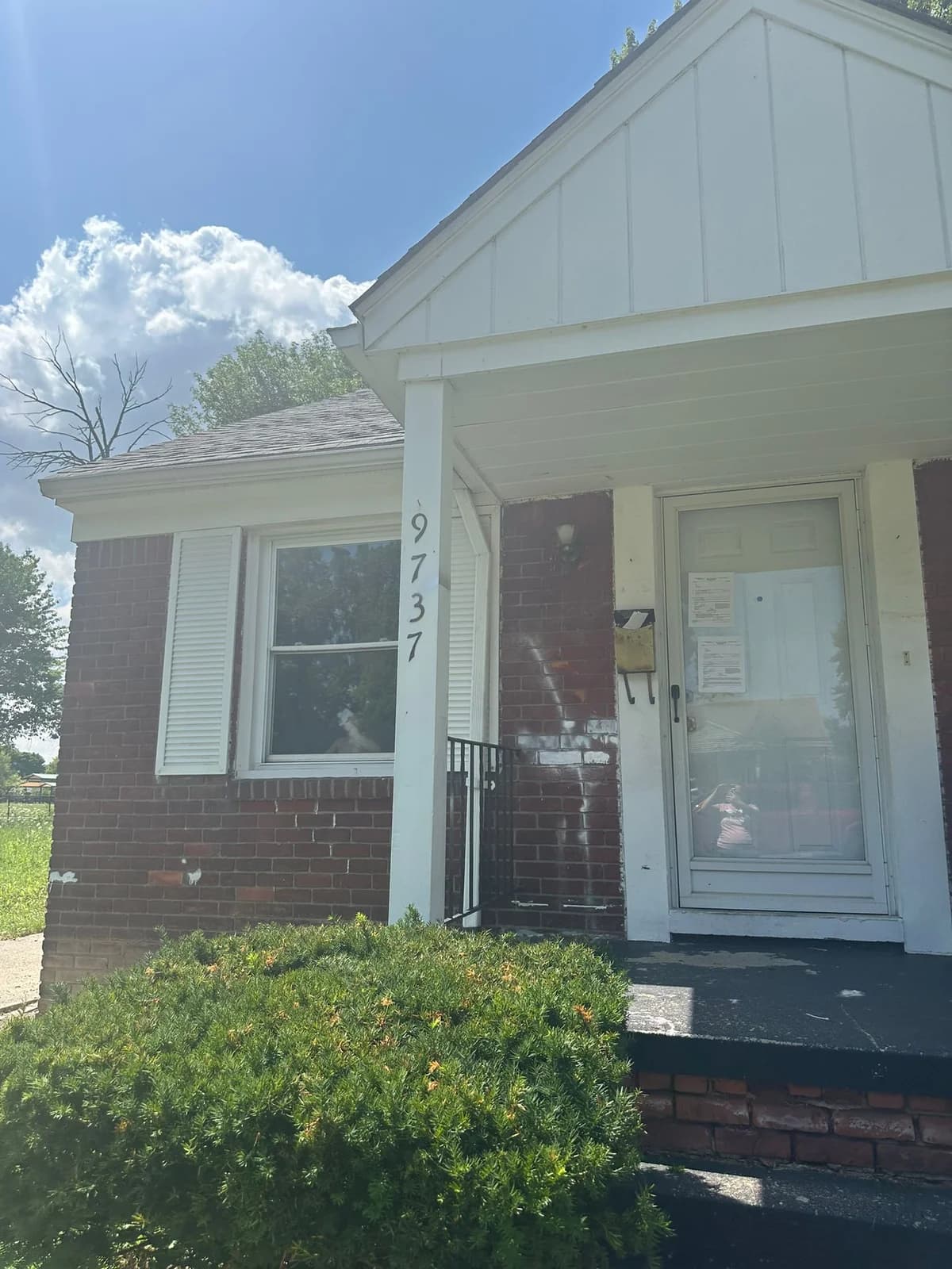 Detroit apartments for rent - Property image - 9737 Camley Street - 1