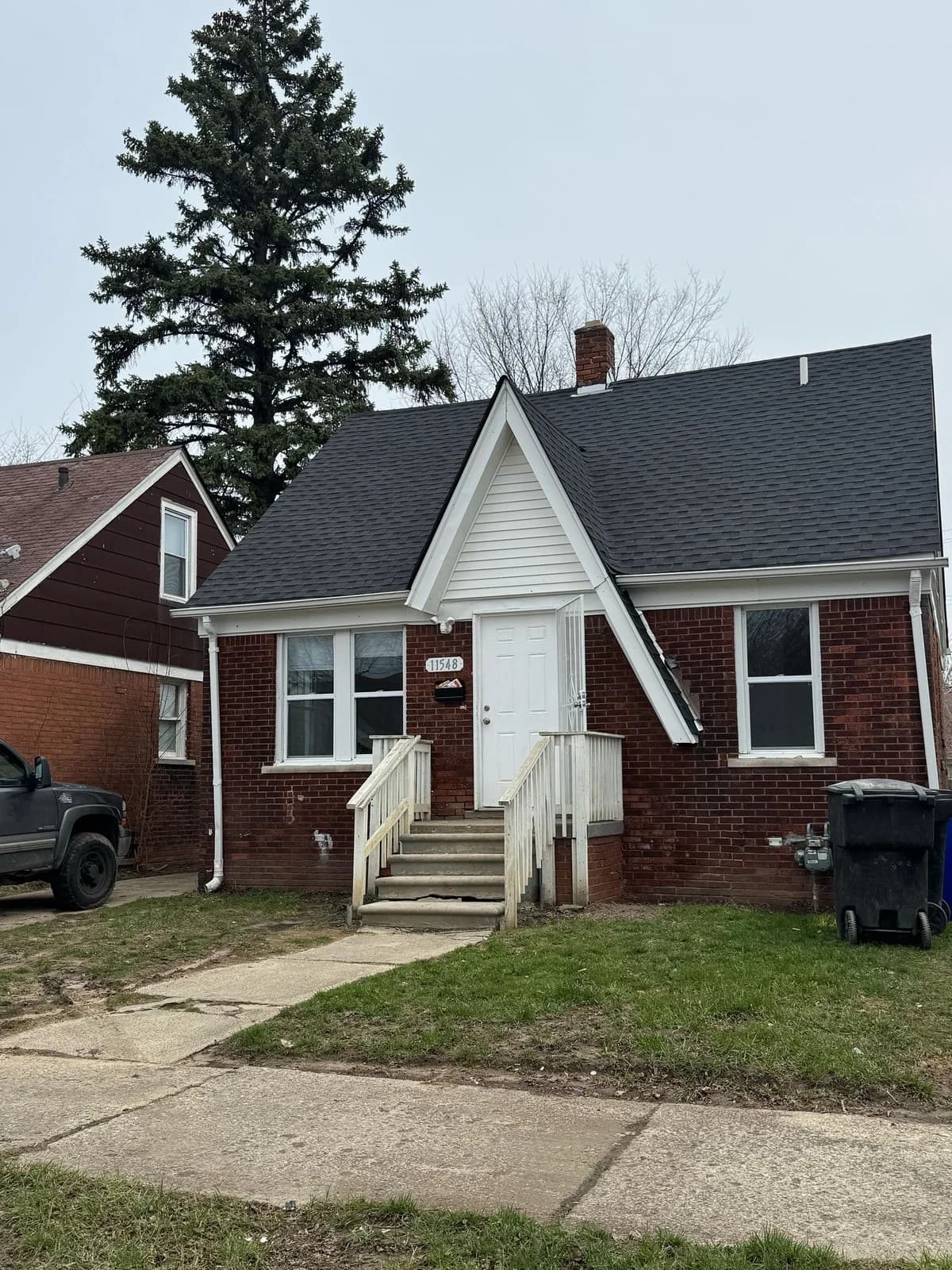 Detroit apartments for rent - Property image - 11548 Wayburn Street - 1