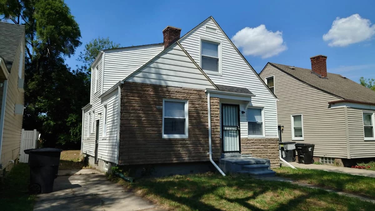 Detroit apartments for rent - Property image - 20453 Concord Street - 2