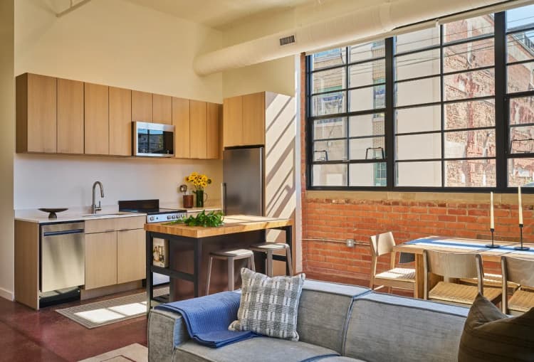 Detroit apartments for rent - image - amsterdam-lofts-hero-012-CsCqUaCp.jpg