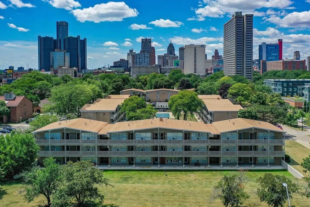 Detroit apartments for rent - image - Central Park - 2.png