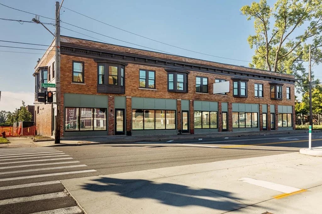 Detroit apartments for rent - image - 9226 Kercheval - 2.png