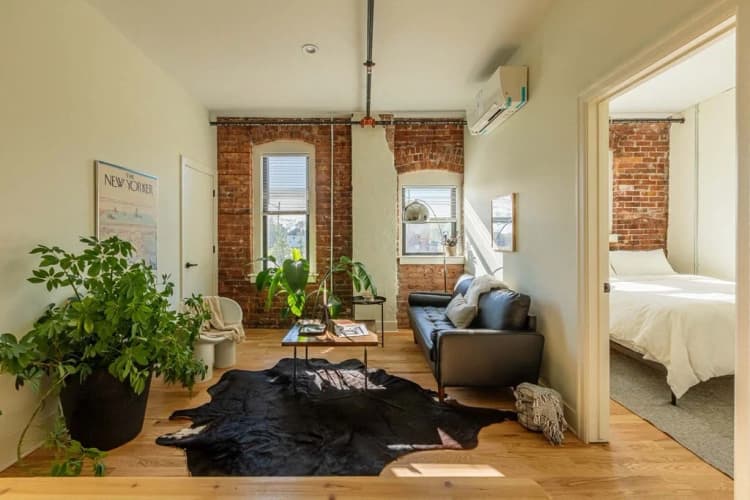 Detroit apartments for rent - image - 9226 Kercheval - 5.png