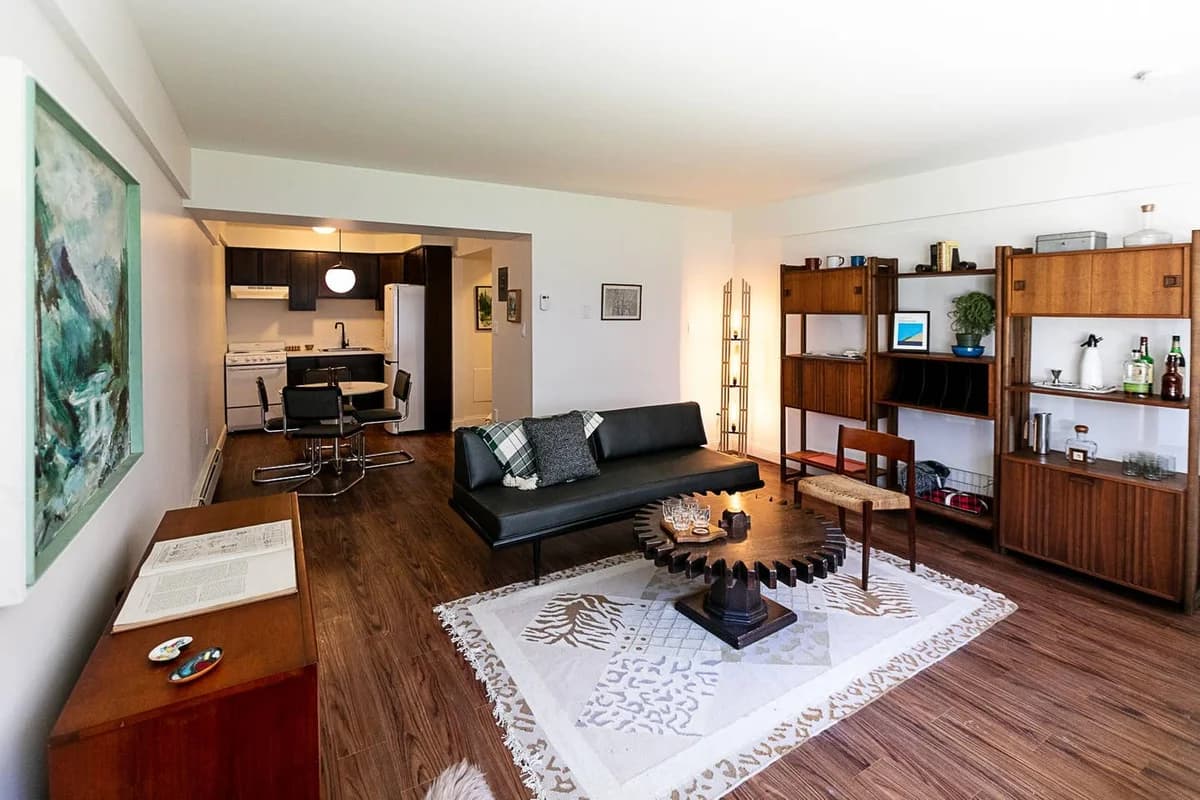 Detroit apartments for rent - Property image - Parker House - 2