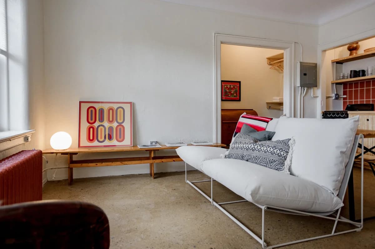 Detroit apartments for rent - Property image - The Barbara - 3