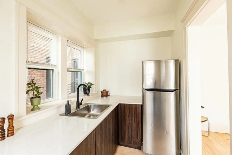 Detroit apartments for rent - image - Manchester - 3.png