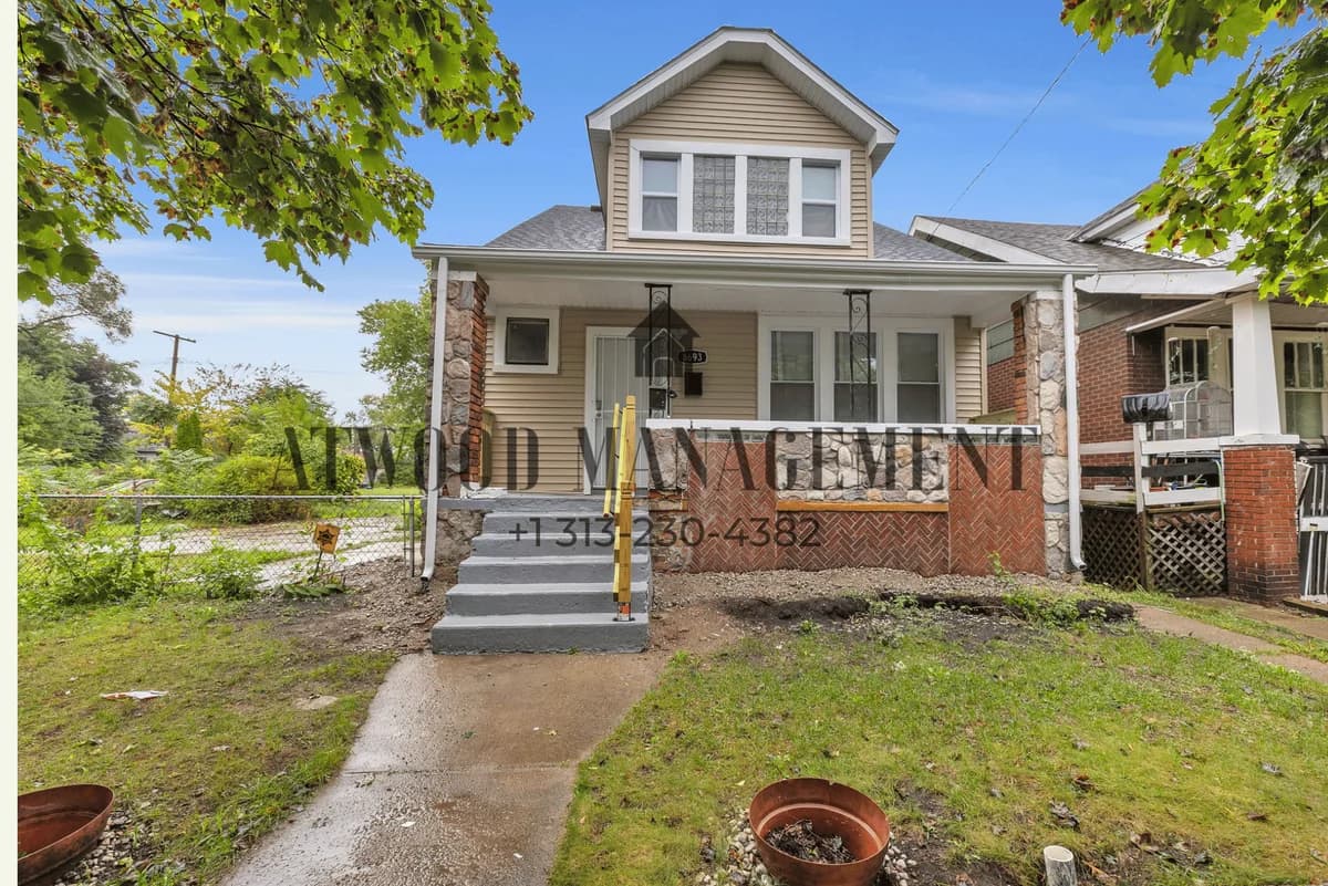 Detroit apartments for rent - Property image - 6439 Fischer Ave - 3