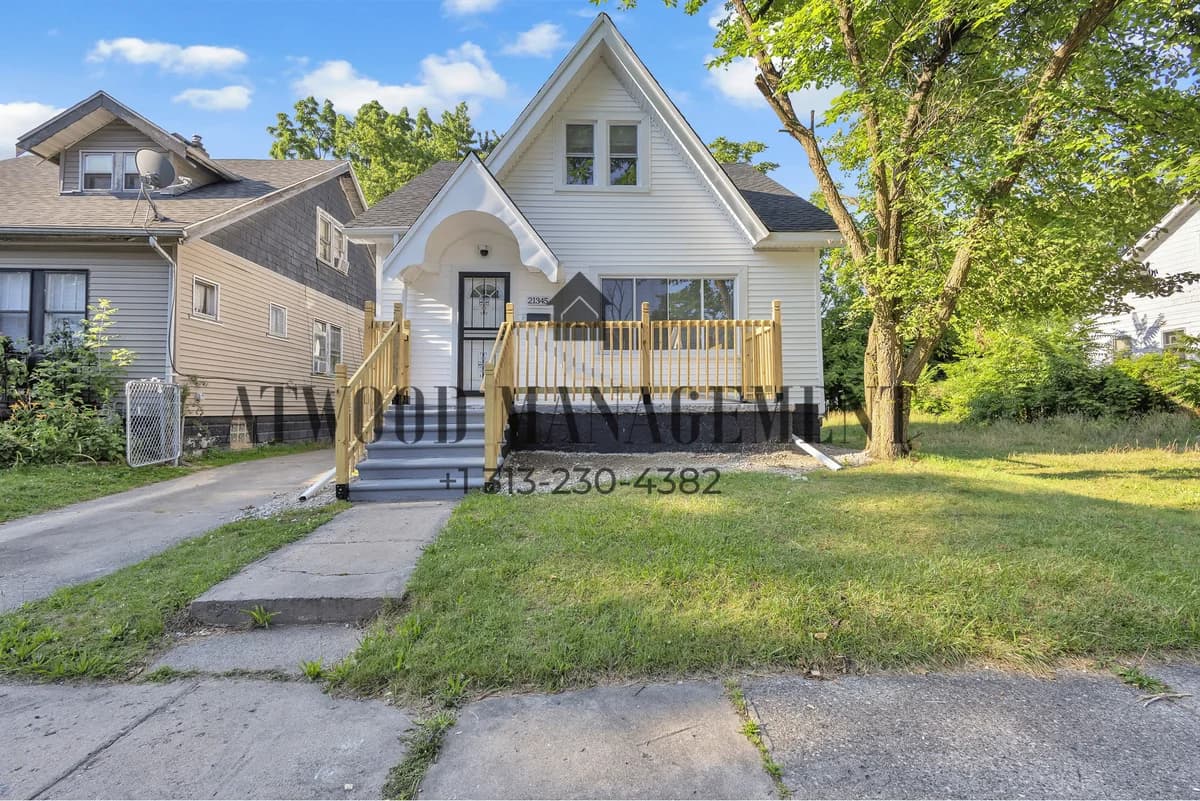 Detroit apartments for rent - Property image - 21345 Bennett St - 1