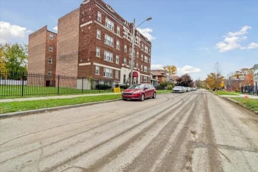 Detroit apartments for rent - Property image - 709 Hazelwood - 2