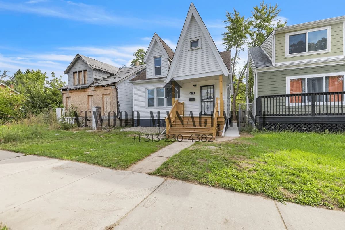 Detroit apartments for rent - Property image - 16550 Turner St - 2