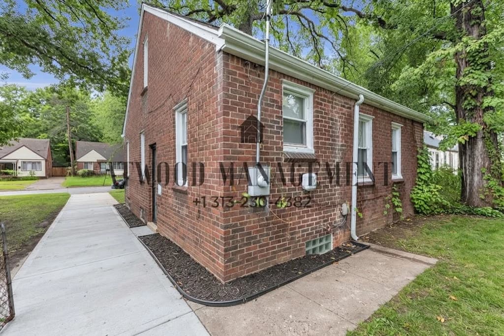 Detroit apartments for rent - Property image - 16146 W Parkway St - 3