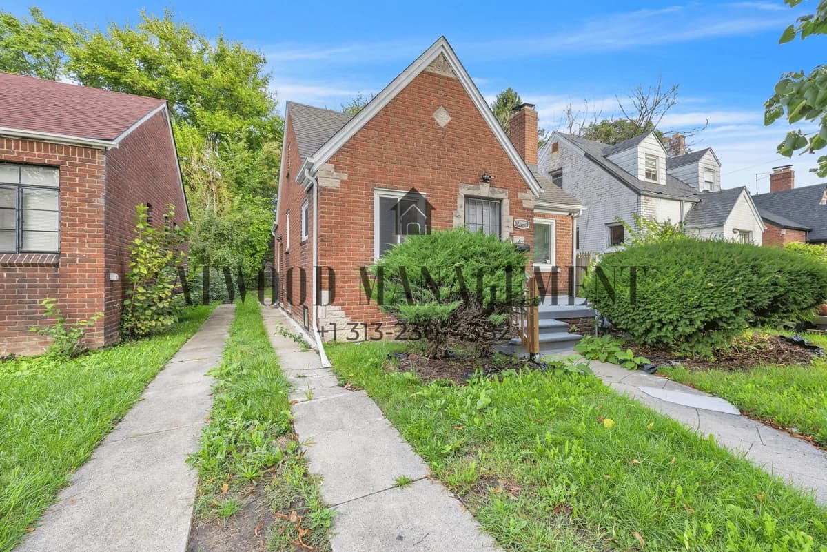 Detroit apartments for rent - Property image - 9755 Somerset Ave - 3