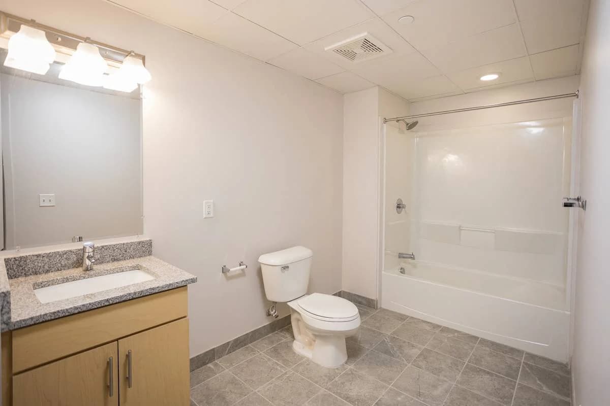 Detroit apartments for rent - image - Baltimore Station - 24.jpg