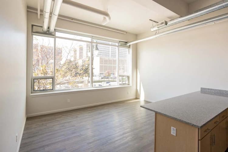 Detroit apartments for rent - image - Baltimore Station - 13.jpg