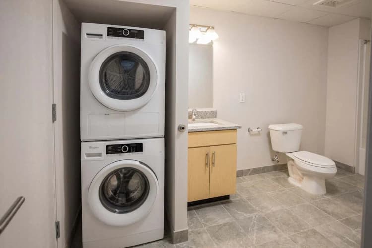 Detroit apartments for rent - image - Baltimore Station - 04.jpg