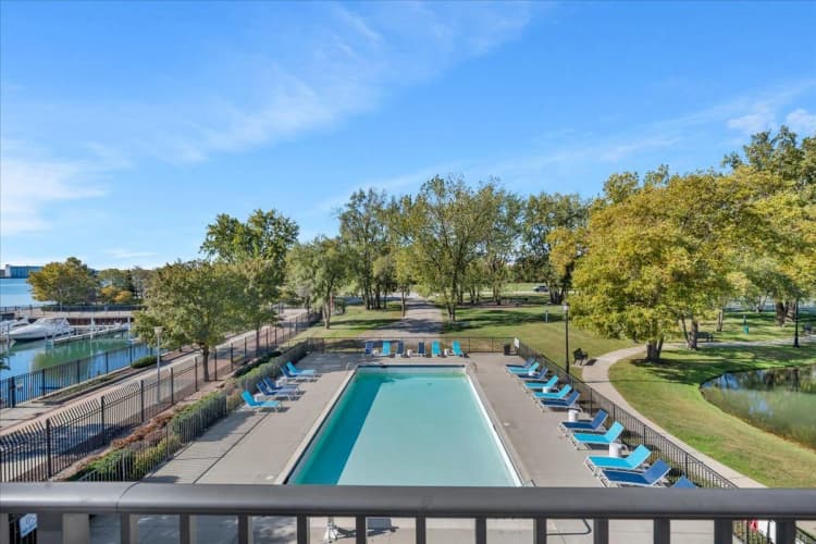 Detroit apartments for rent - image - Waters Edge - 29.jpg