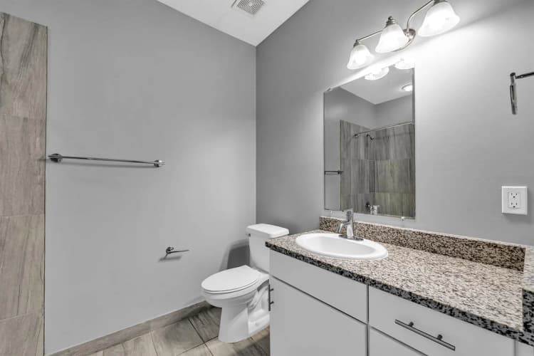 Detroit apartments for rent - image - Waters Edge - 15.jpg