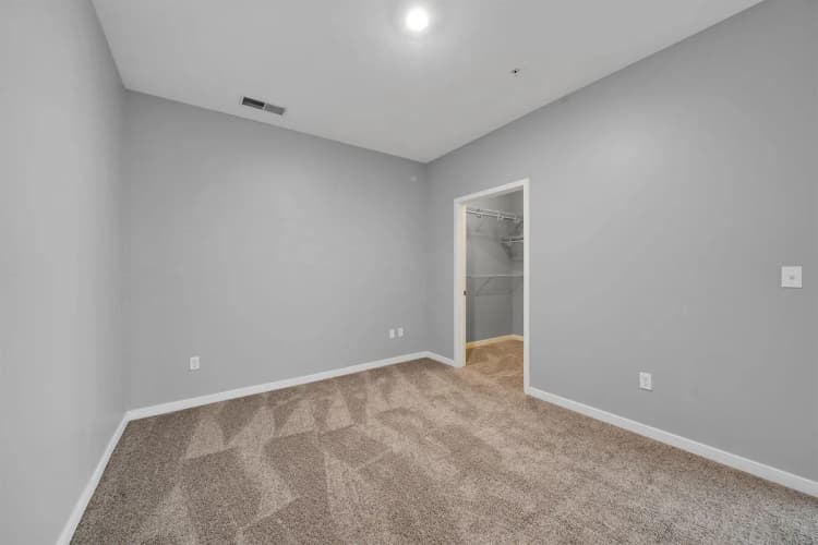 Detroit apartments for rent - image - Waters Edge - 13.jpg