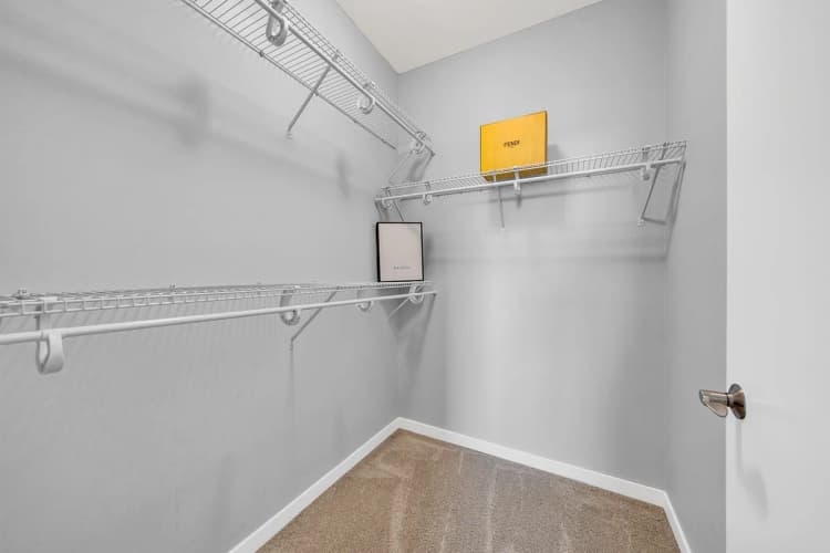 Detroit apartments for rent - image - Waters Edge - 14.jpg