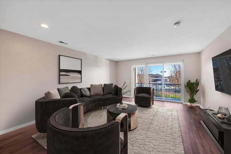 Detroit apartments for rent - image - Waters Edge - 01.jpg