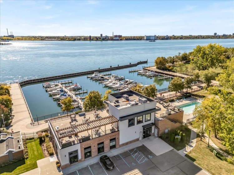 Detroit apartments for rent - image - Waters Edge - 35.jpg