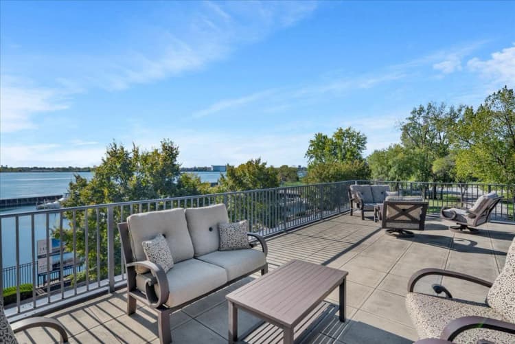 Detroit apartments for rent - image - Waters Edge - 30.jpg