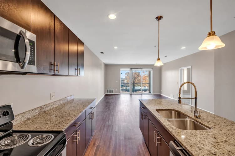 Detroit apartments for rent - image - Waters Edge - 17.jpg