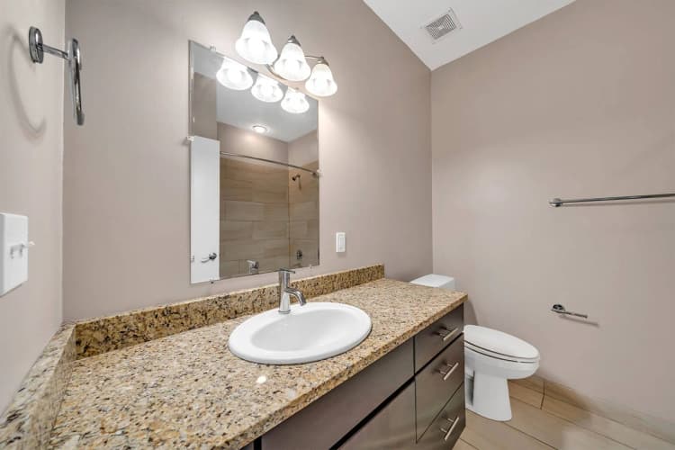Detroit apartments for rent - image - Waters Edge - 18.jpg