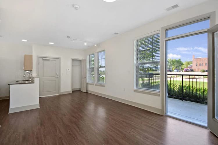 Detroit apartments for rent - image - Orleans Landing- 15.jpg