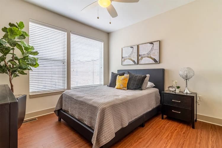 Detroit apartments for rent - image - Orleans Landing- 25.jpg