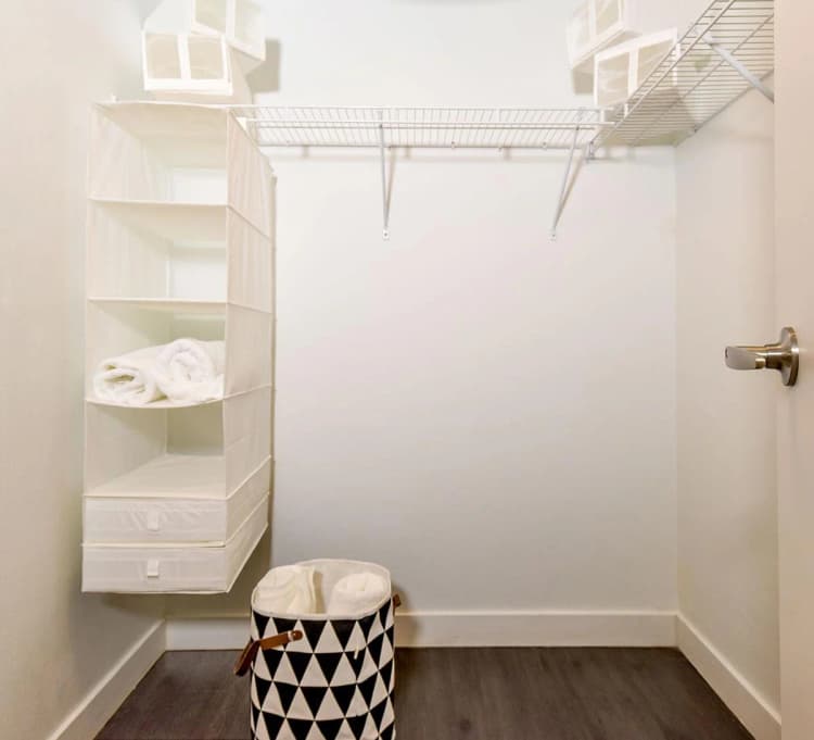 Detroit apartments for rent - image - Town Residences- 06.jpg