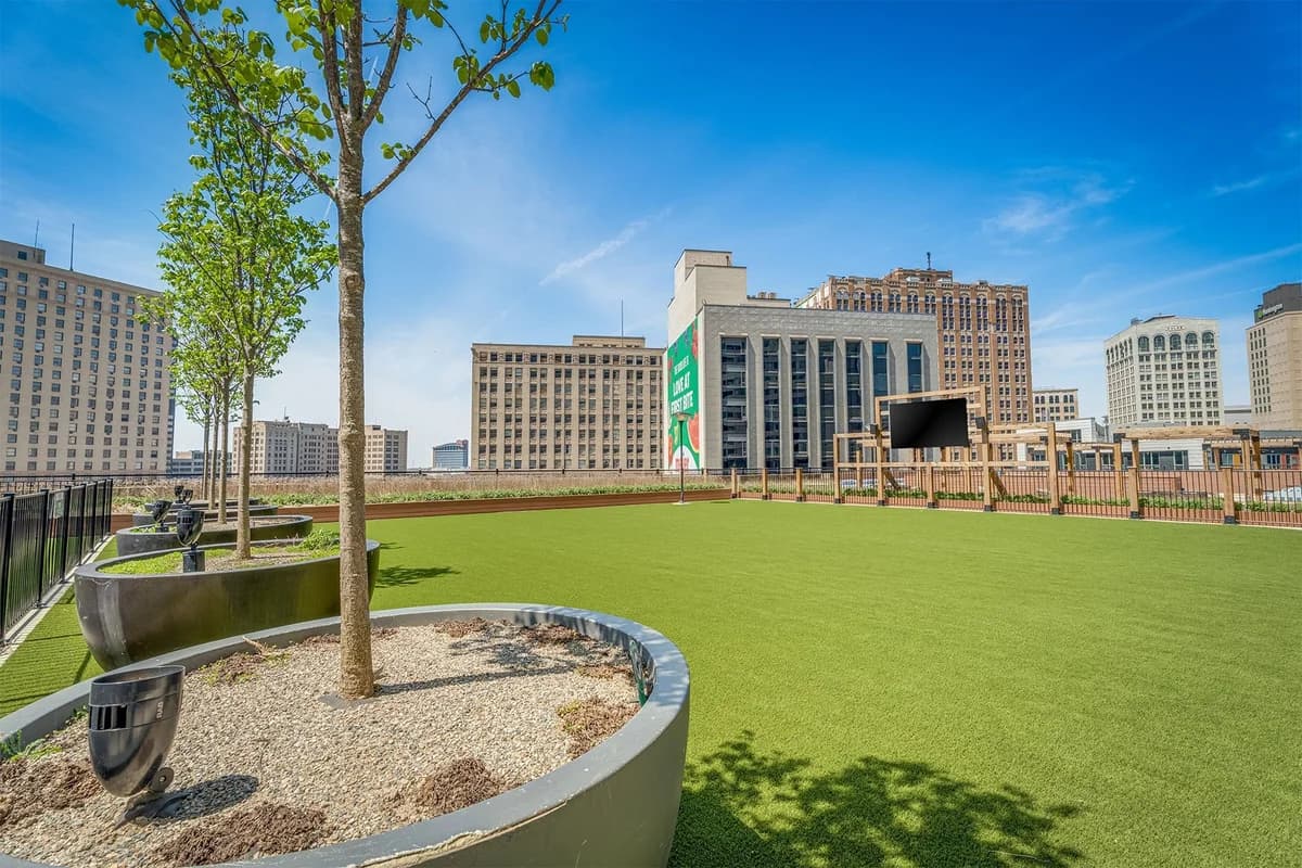 Detroit apartments for rent - Property image - Washington Park Apartments - 2