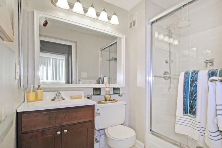 Detroit apartments for rent - image - Washington Park Apartments- 37.jpg