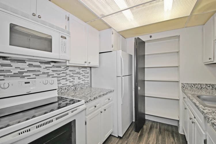 Detroit apartments for rent - image - Washington Park Apartments- 27.jpg