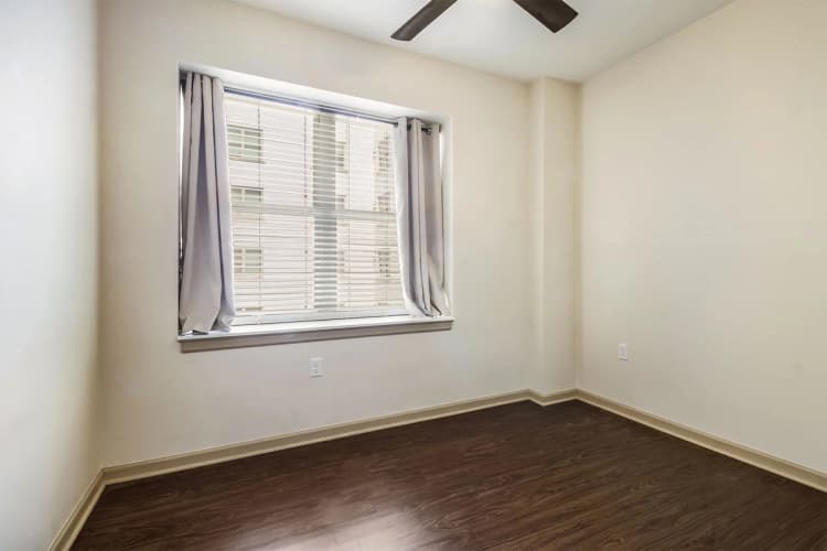 Detroit apartments for rent - image - Strathmore Apartments- 09.jpg