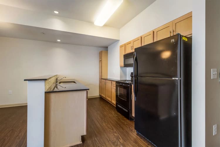 Detroit apartments for rent - image - Strathmore Apartments- 02.jpg