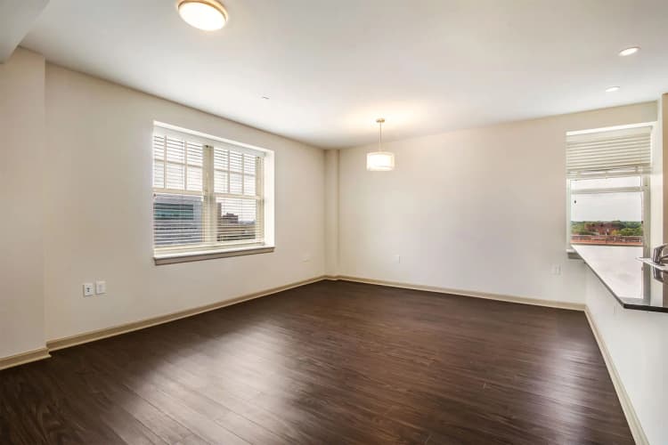 Detroit apartments for rent - image - Strathmore Apartments- 08.jpg