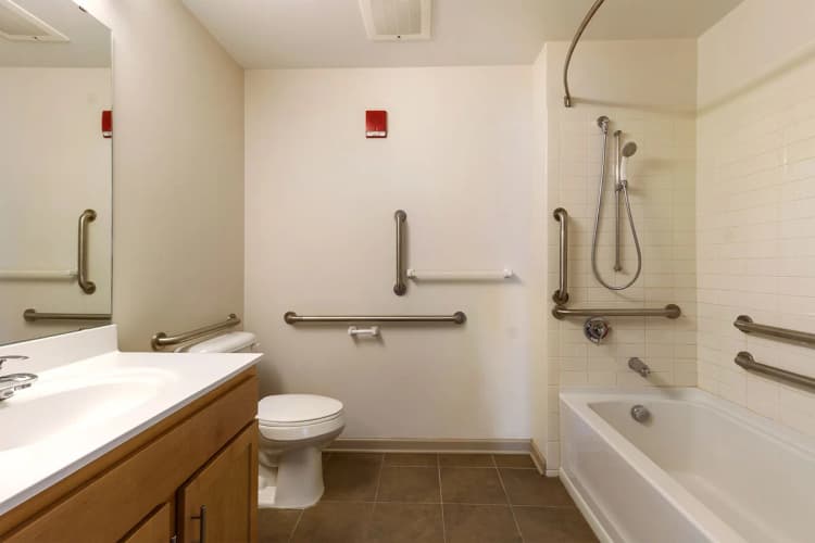 Detroit apartments for rent - image - Strathmore Apartments- 10.jpg